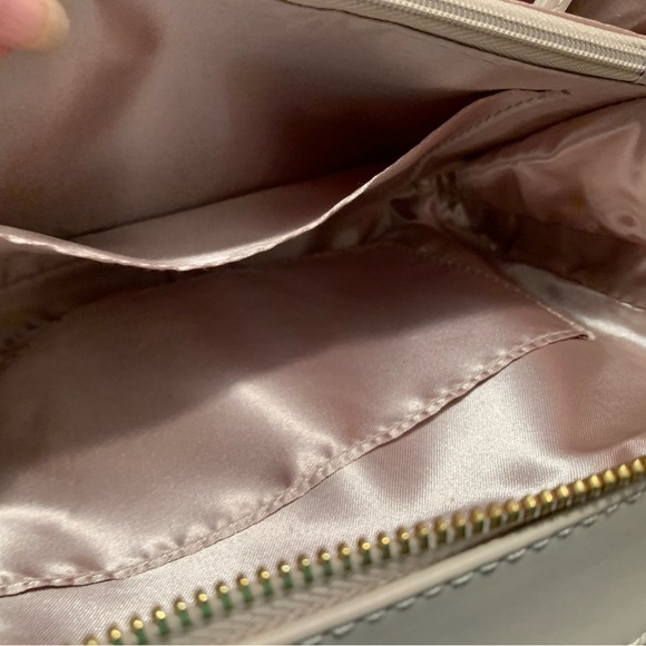 Joy & Iman RFID Crossbody Bag - Picture 7 of 16